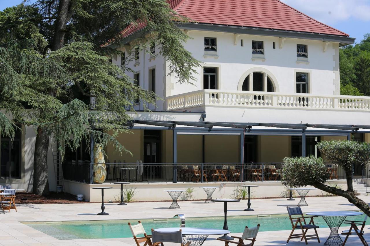 Sequoias Golf & Ressort Hotell Ruy-Montceau Exteriör bild