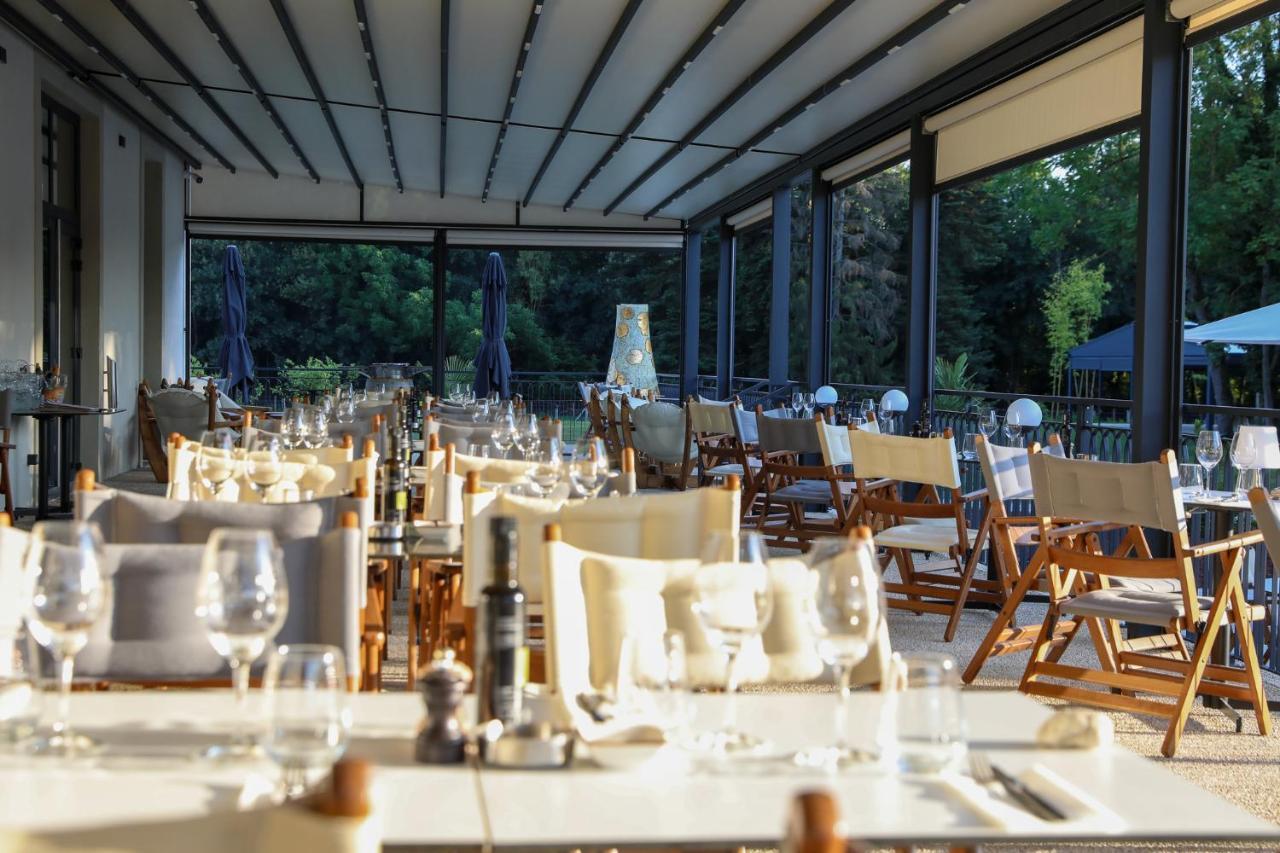 Sequoias Golf & Ressort Hotell Ruy-Montceau Exteriör bild