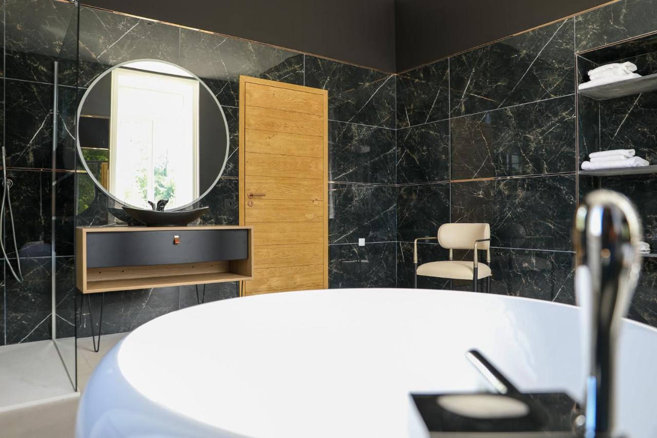 Sequoias Golf & Ressort Hotell Ruy-Montceau Exteriör bild